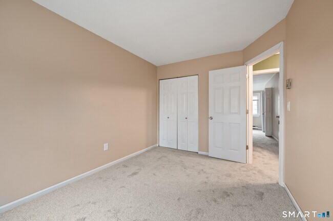 Building Photo - 92 Cynthia Ln