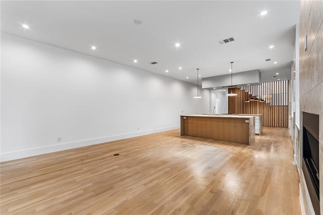 Building Photo - 5413 Melrose Ave