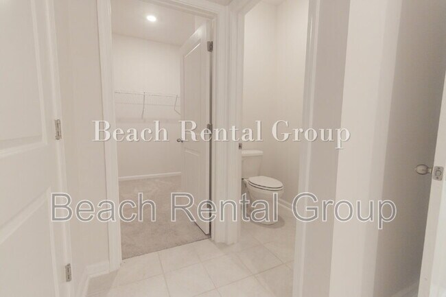 Building Photo - 246 Marauder Dr