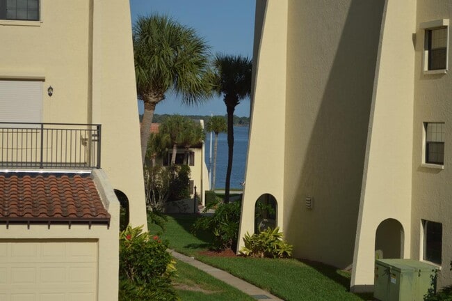 Building Photo - 115 Indian River Dr