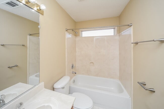 Building Photo - 8328 Branchwood Ln
