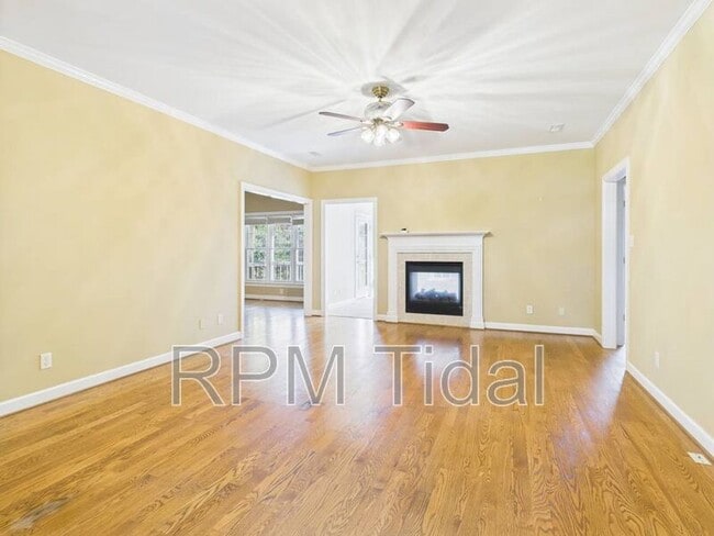 Building Photo - 4905 Burnley Dr