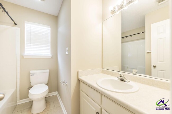 Building Photo - 462 Falkirk Dr