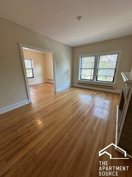Building Photo - 1031 Dempster St