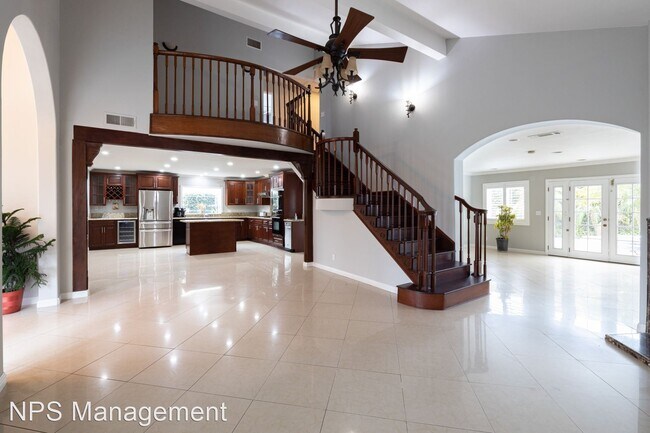 Building Photo - 5 br, 3 bath House - 12552 Eckleson Street