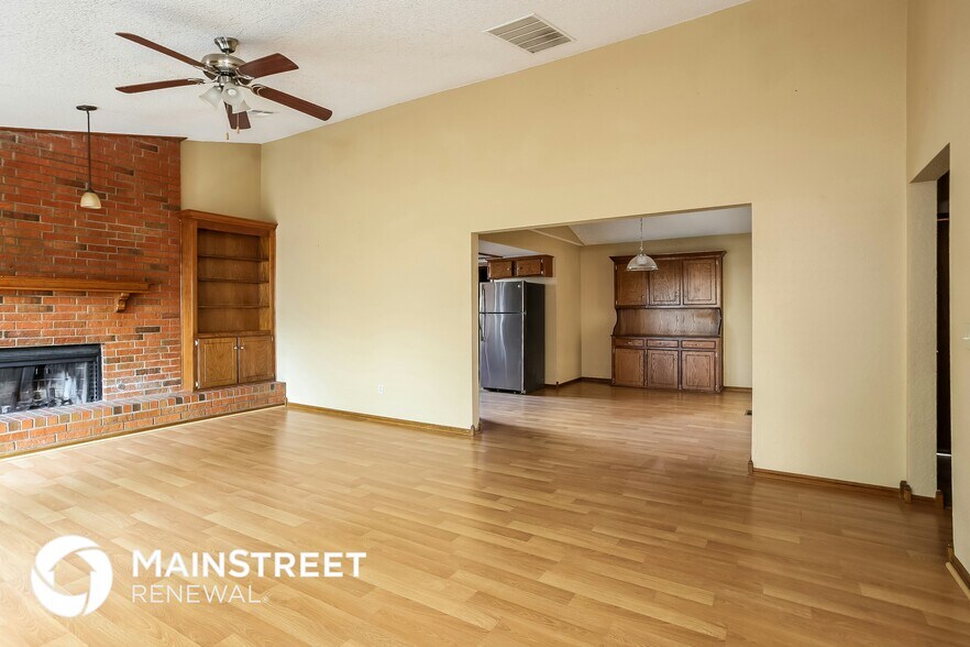 Building Photo - 1705 Cimarron Trail