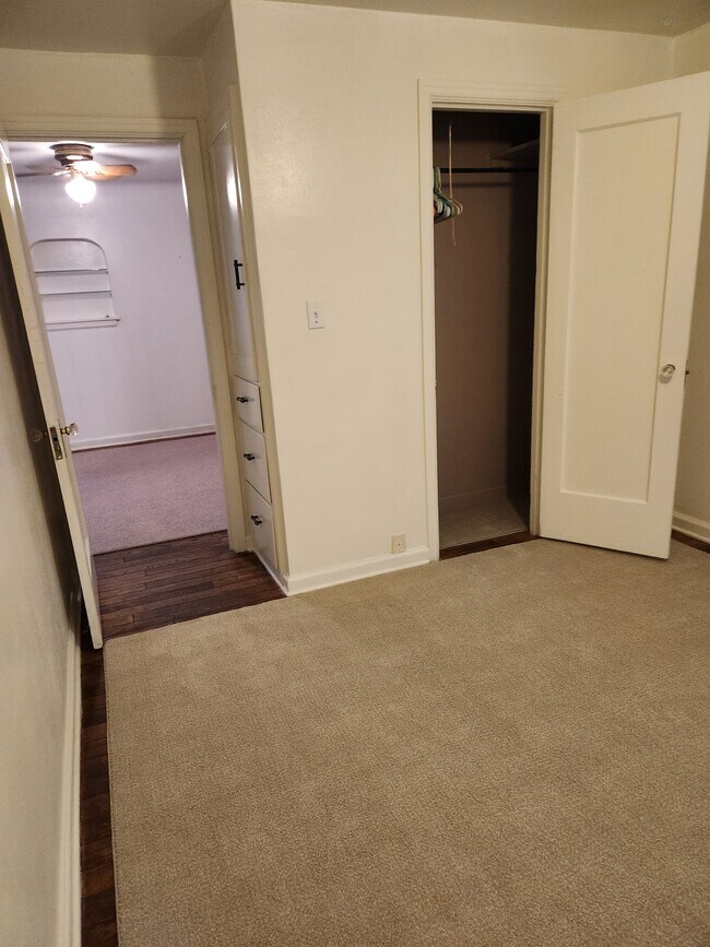 Bedroom - 807 Main Ave