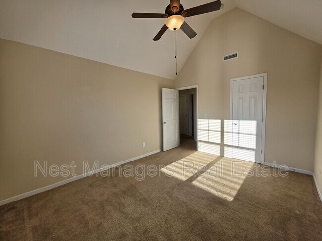 Building Photo - 825 Running Horse Ln