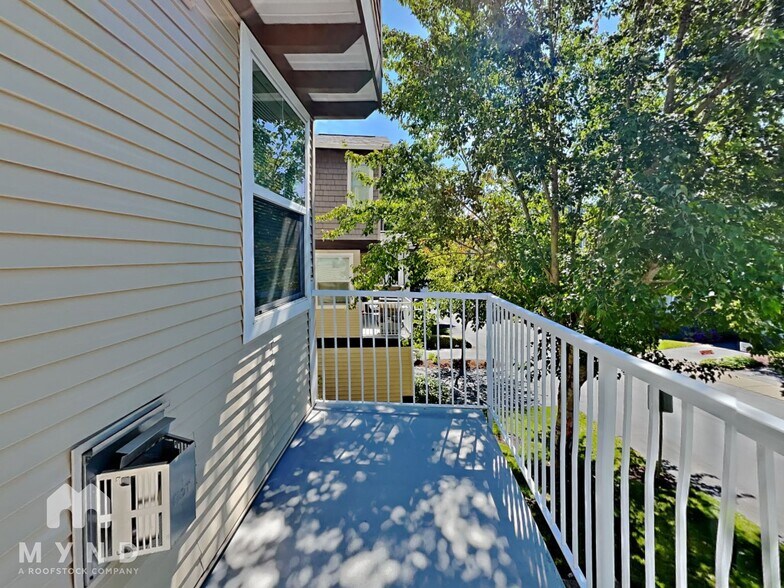 Building Photo - 15390 SW Mallard Dr