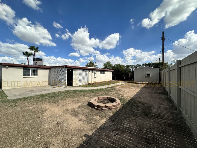 Building Photo - 4049 N Ray Pl