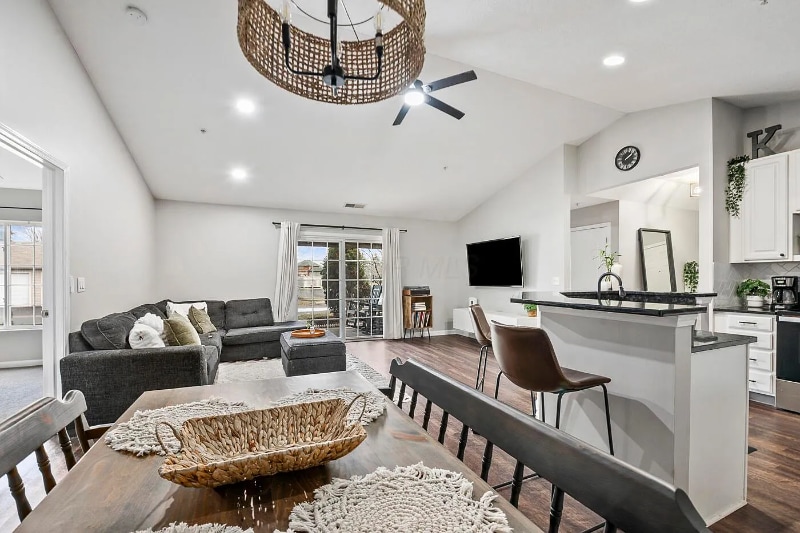 Building Photo - 1695 Berrancher Dr