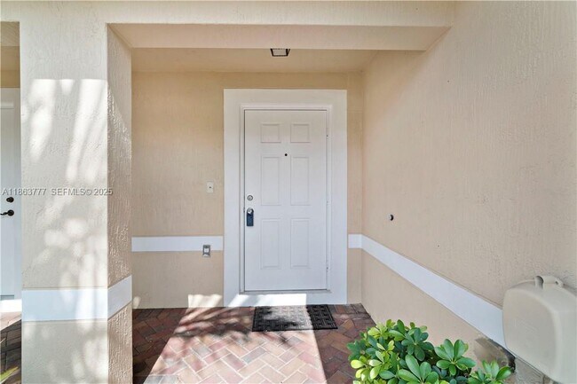 Building Photo - 5905 Abbey Rd