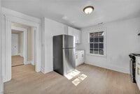 Building Photo - 2049 W 85th St