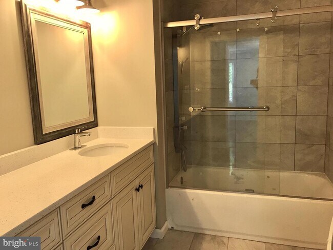 Building Photo - 13447 Chris Mar Ct