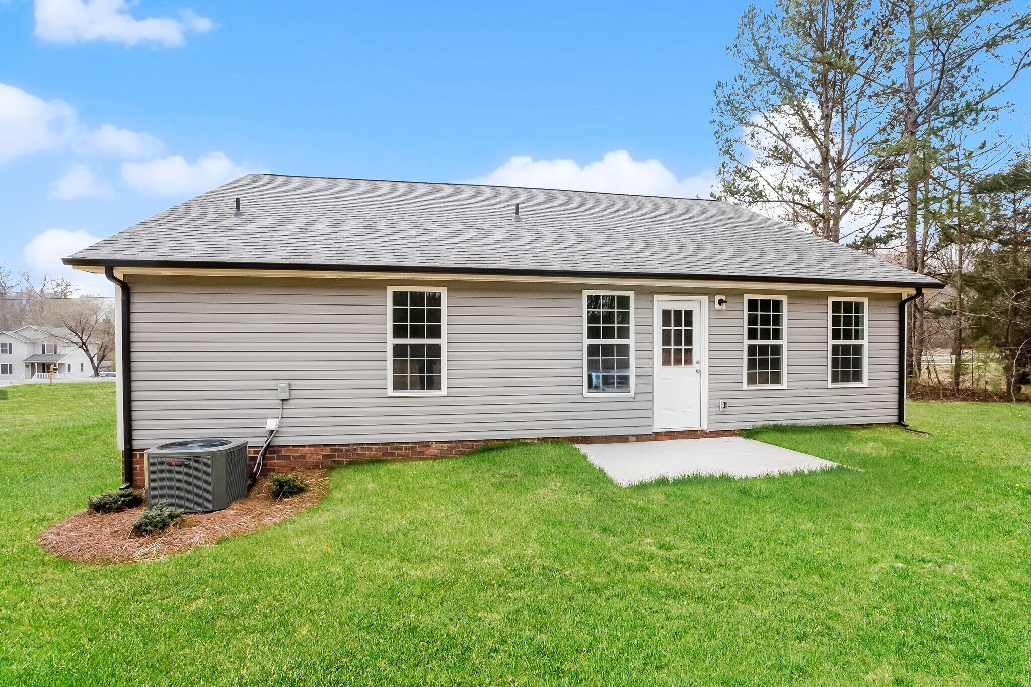 Building Photo - 2836 Enon Church Rd