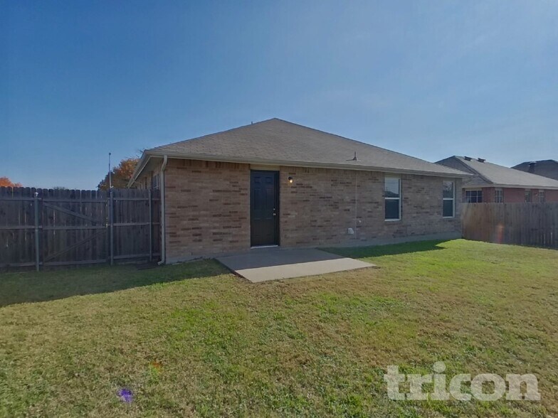 Building Photo - 10300 Animas Ct