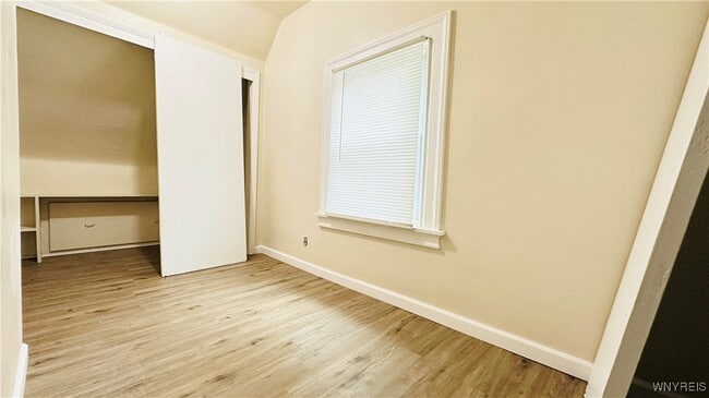 Building Photo - 701 Cedar Ave