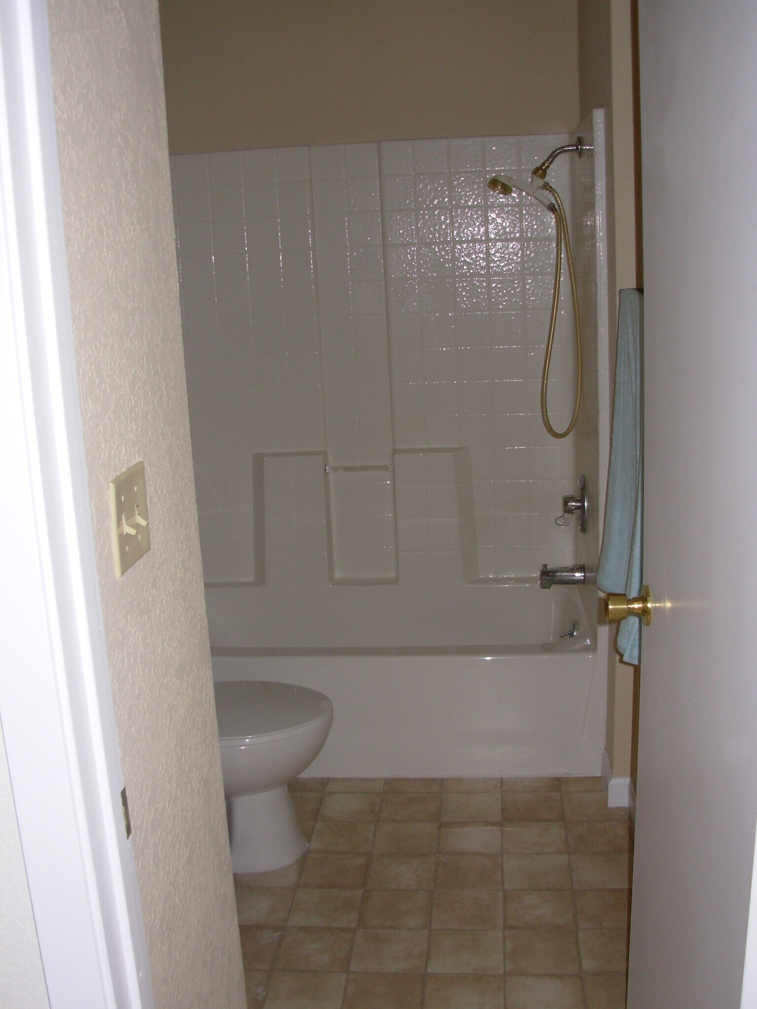Building Photo - 8762 Kurts Ct