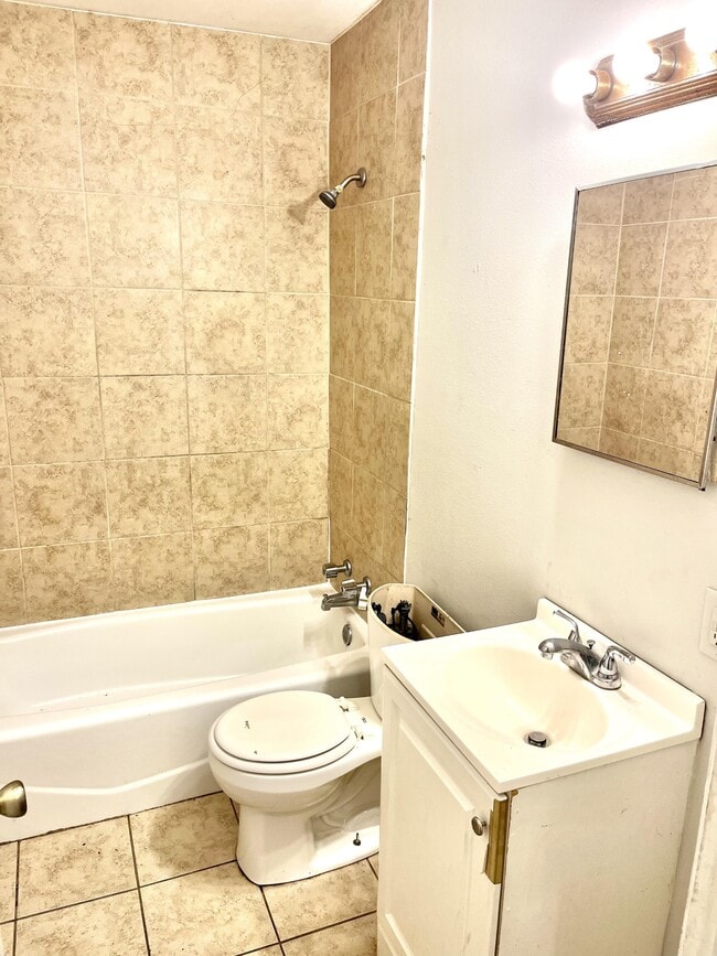 Building Photo - 7440 Richey Dr