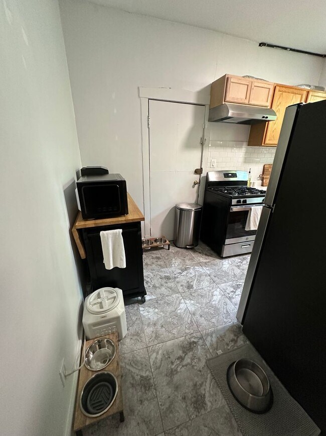 Building Photo - AM-Clifton LLC