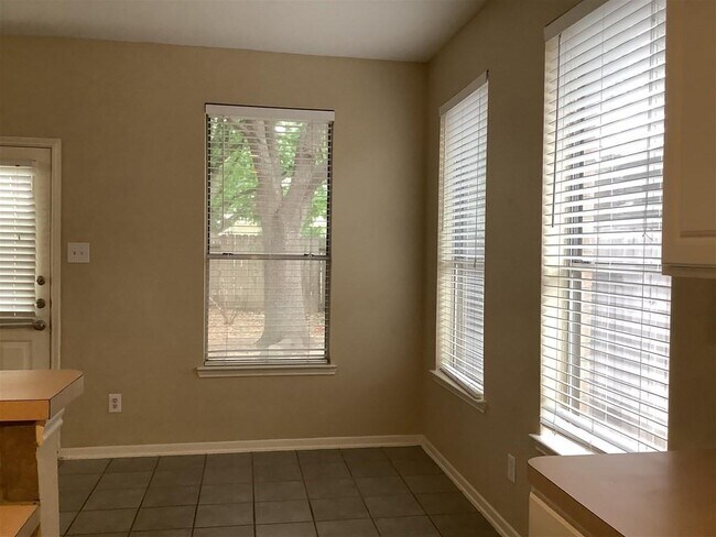 Building Photo - 14502 Heron Marsh Dr