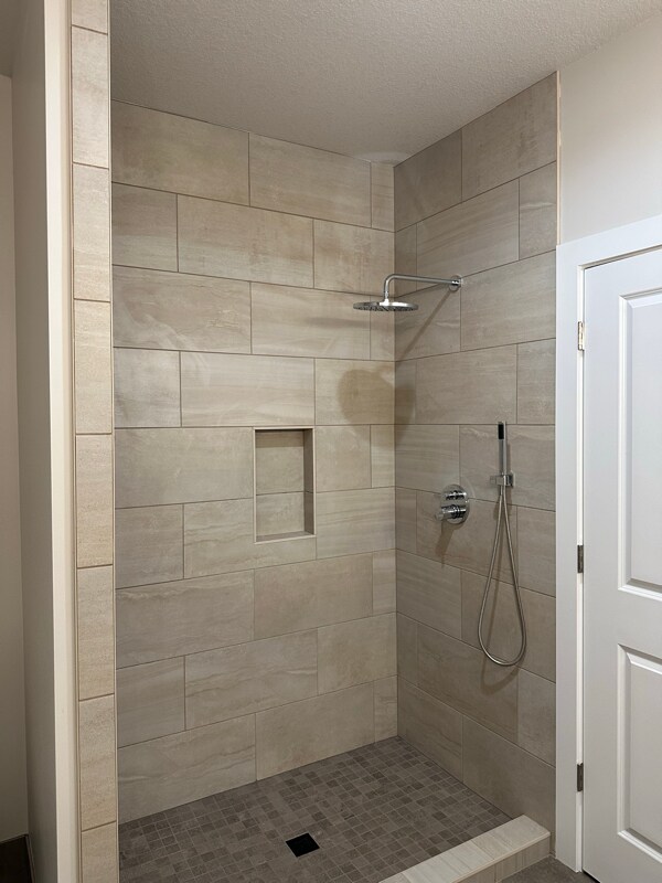 Building Photo - 222 Curtis Dr