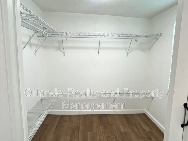 Building Photo - 1521 Nieuport Ln