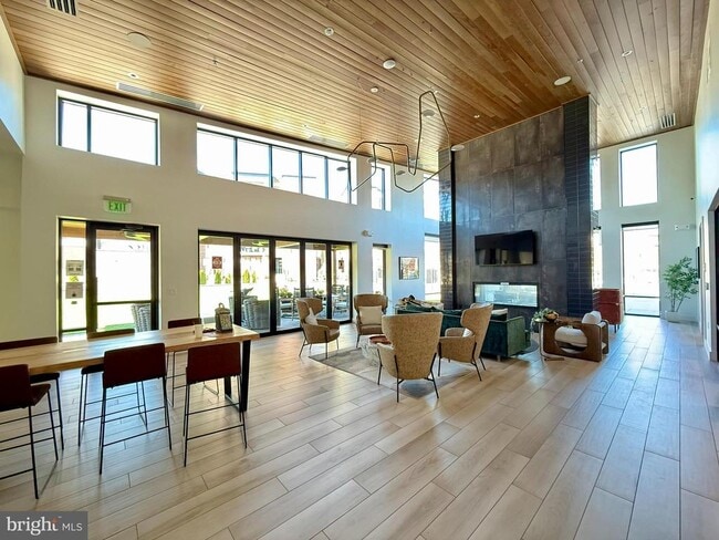 Building Photo - 43544 Jefferson Park St