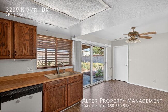 Building Photo - 3239 N 77th Dr