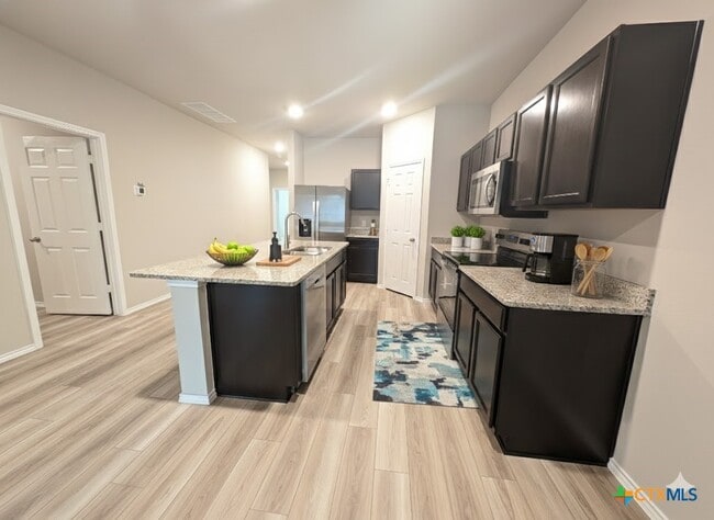 Building Photo - 1138 Stone Vly Rd