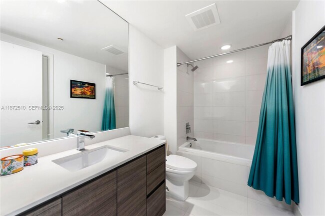 Building Photo - 1100 S Miami Ave