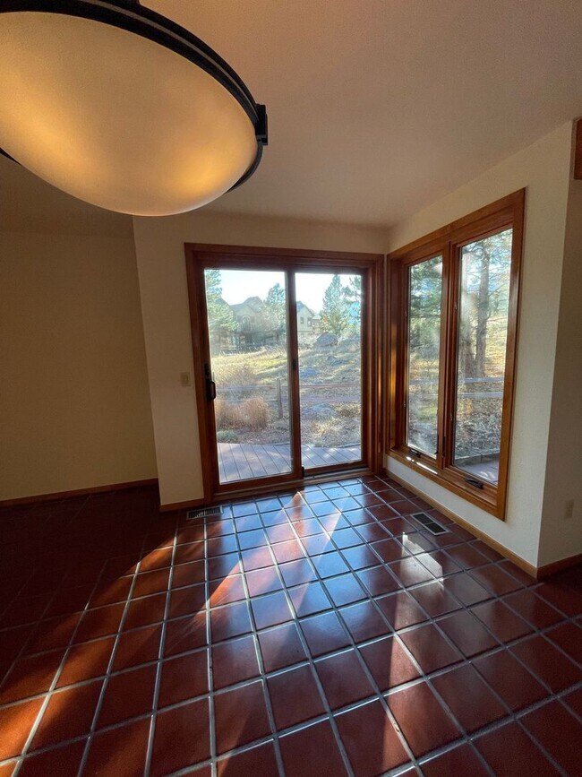 Building Photo - Front Range views, Spectacular location, Boulder home avail. Now!