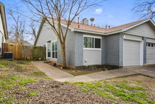 Primary Photo - 9011 Sanger Dr