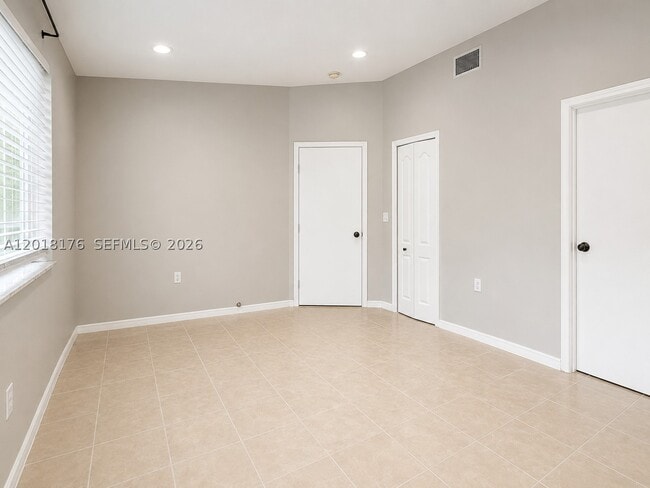 Building Photo - 2151 NW 77th Way