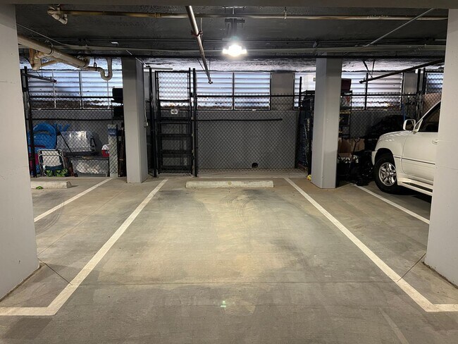 Building Photo - Luxury Coastal Living - The Charles - Deep Water Views