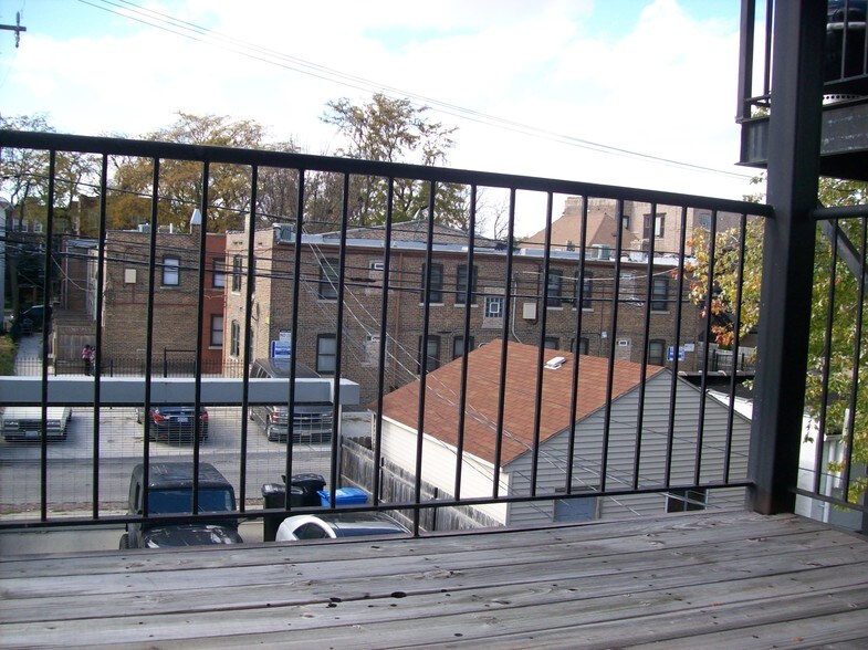 Building Photo - 4222 S Indiana Ave