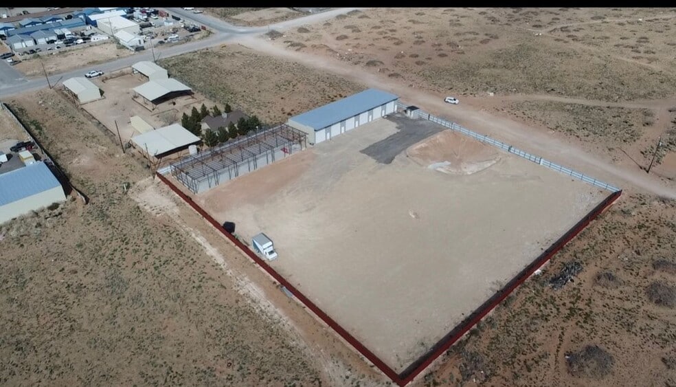 Building Photo - 13710 Laura Ln