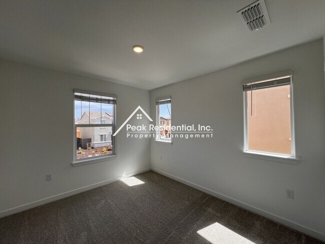 Building Photo - 12632 Hereford Ave