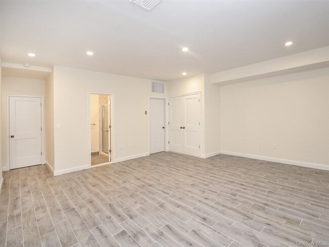 Building Photo - 30 Dunes Ln