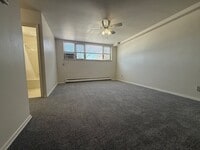 Building Photo - 1936 Ford Parkway