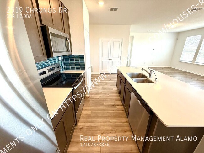 Building Photo - 2519 Chronos Dr