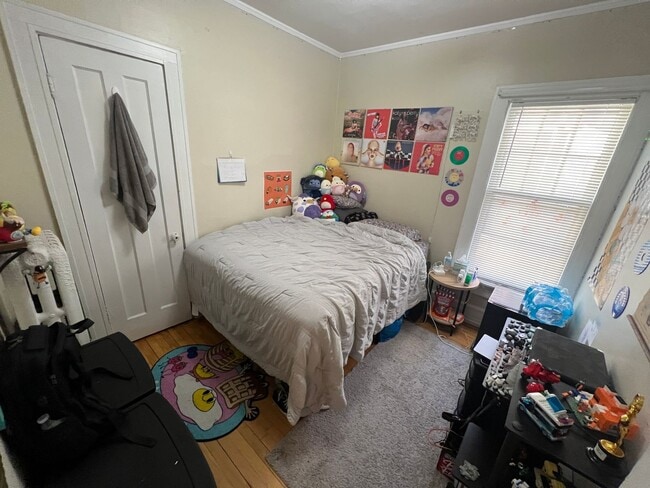 Building Photo - 2937 N Frederick Ave