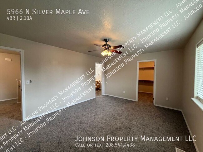 Building Photo - 5966 N Silver Maple Ave