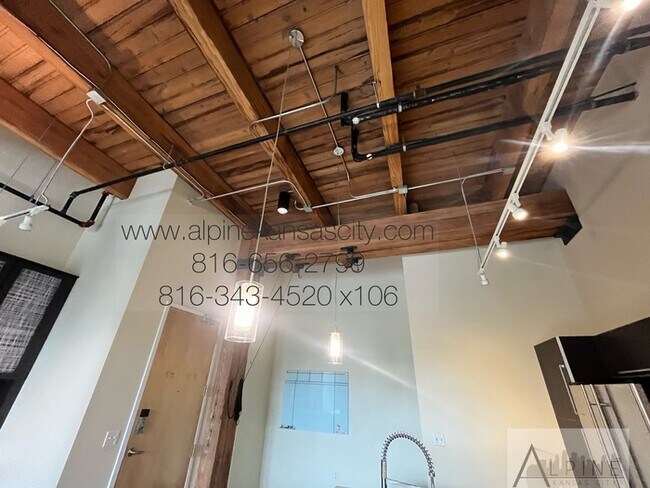 Building Photo - River Market Loft, Secured Parking