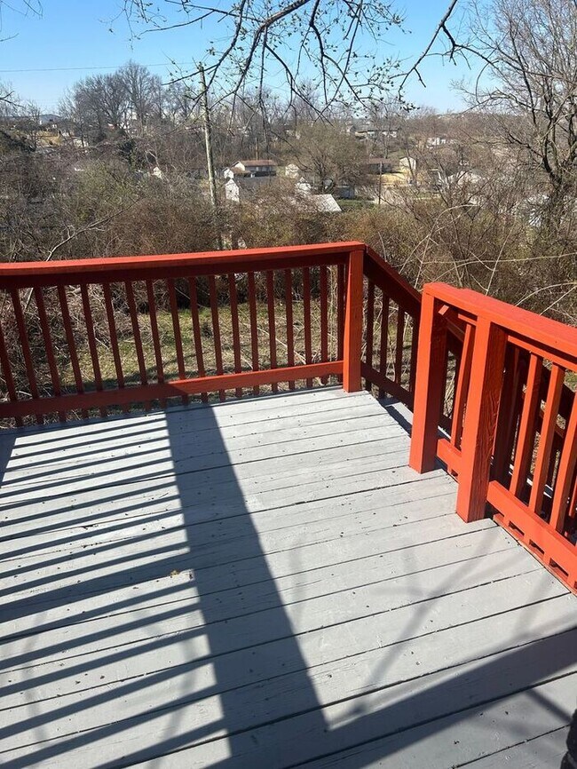 Building Photo - Gorgeous 3 Bed 1 Bath Home For Rent!