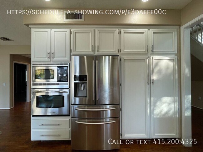Building Photo - 40659 Kona Ct