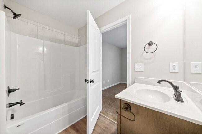 Building Photo - 296 Smithson Ln