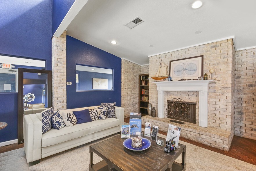 Waters Park 1401 Shady Ln Bedford TX 76021 Apartment Finder