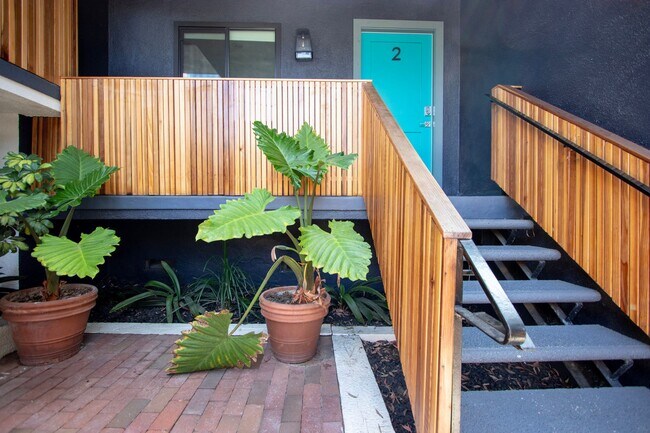 Building Photo - 520 Pacific St