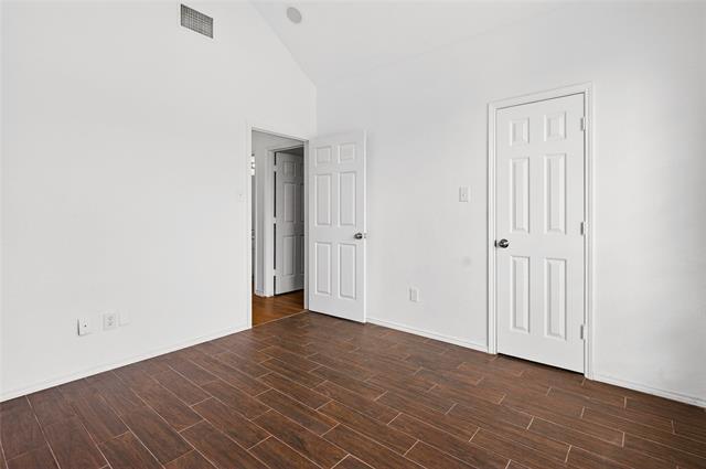 Building Photo - 1617 Briargrove Dr